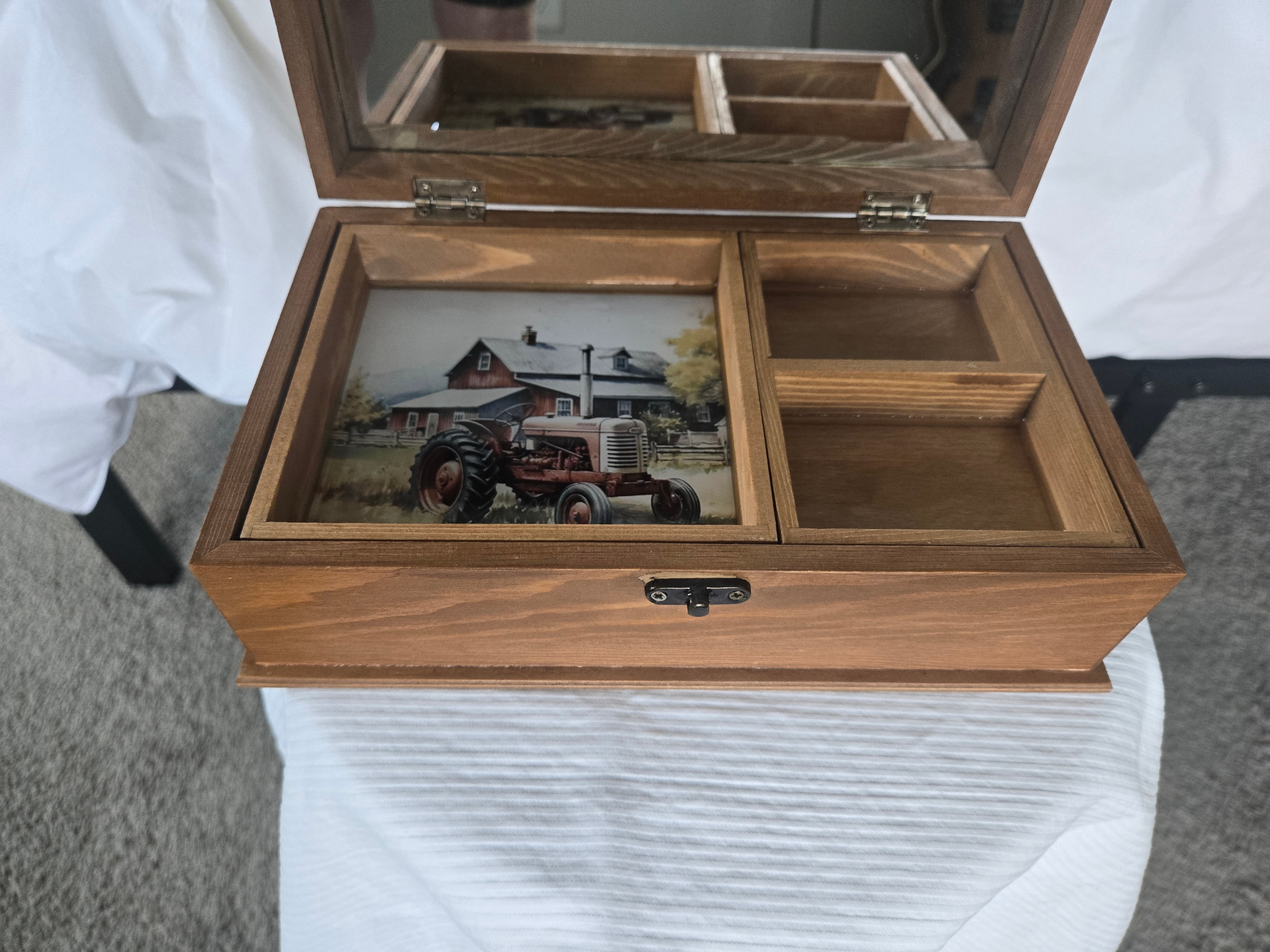 Country Comfort box — open with custom lid photo